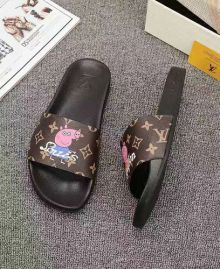 Picture of LV Slippers _SKU426811364681924